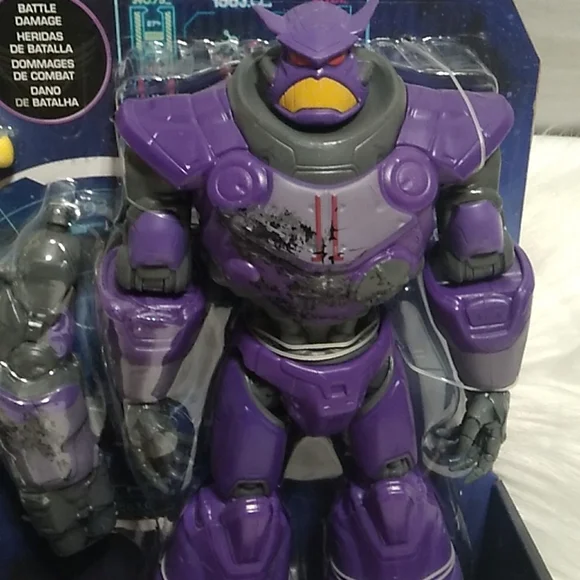 NWT Disney Pixar 2022 Buzz Lightyear VS. Zurg Coffret Combat